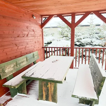 Деревянный коттедж Sabrinka